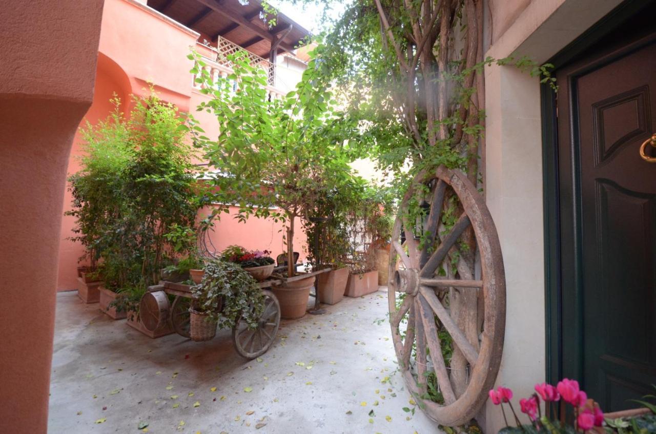B&B Corte Dei Figuli San Pietro in Lama Exterior photo